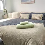 Sea Breeze Retreat, Central Location, Ground Floor Convenience, Perfect For Families And Business Travelers